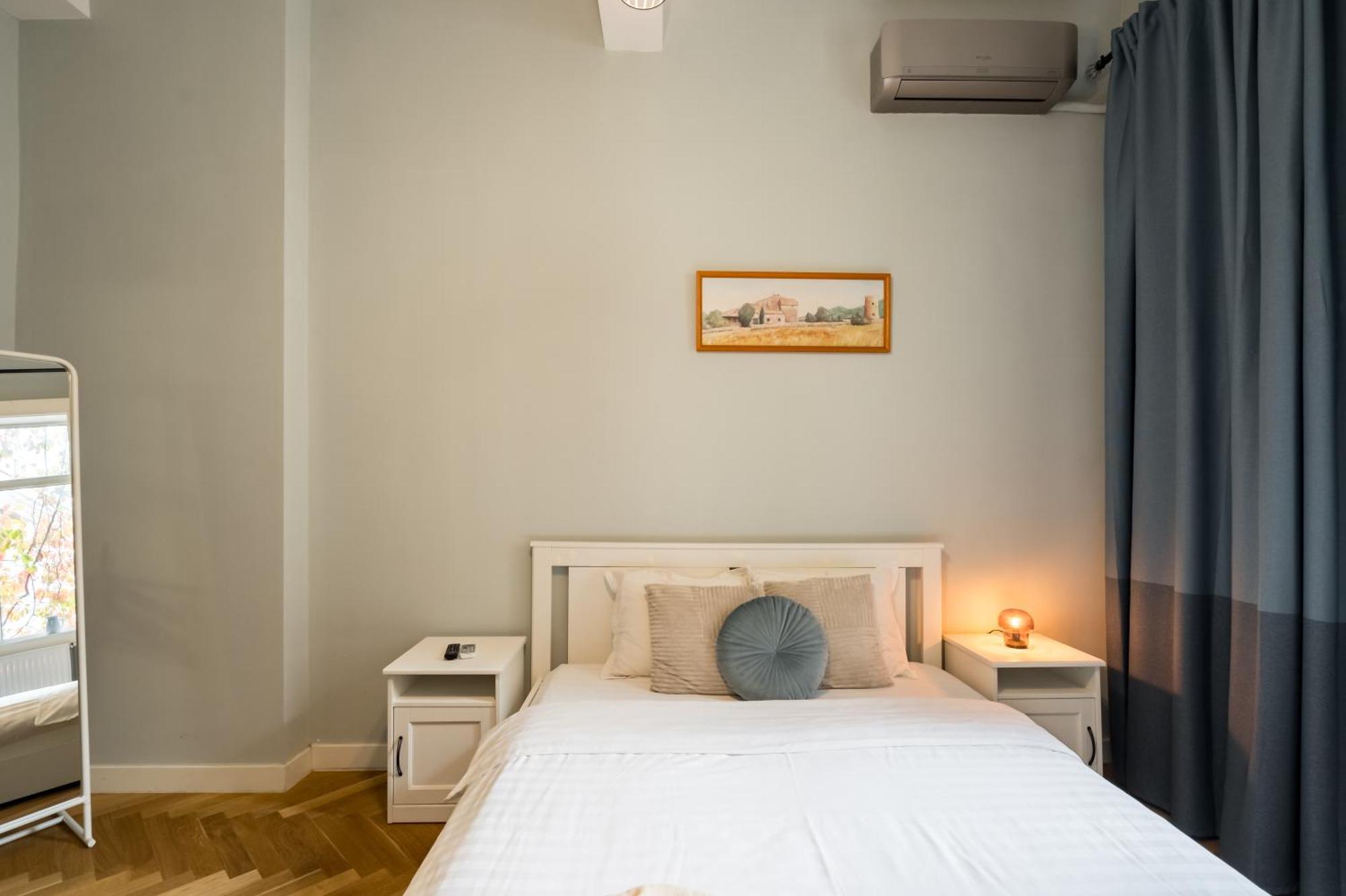 Chic Studio Near Bucharest'S Top Landmarks Exterior photo